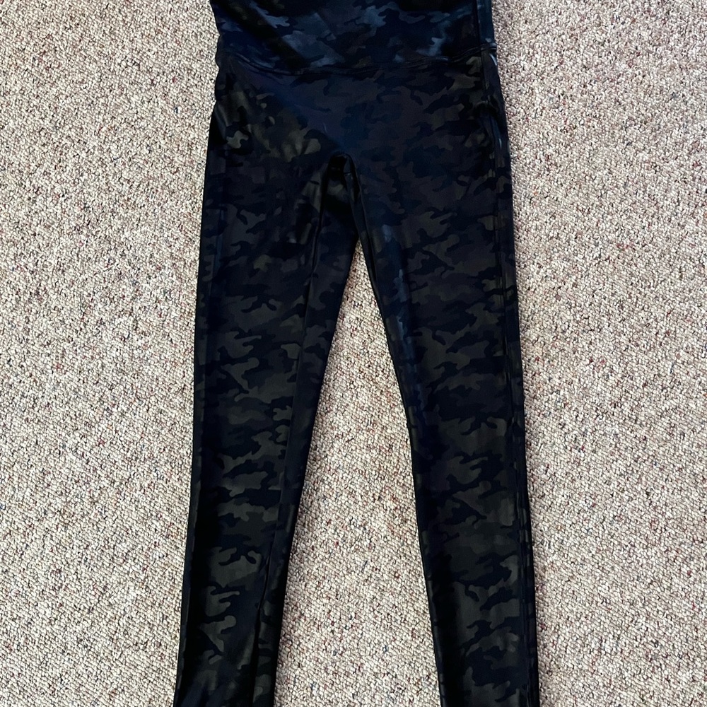 Spanx faux leather camo size large